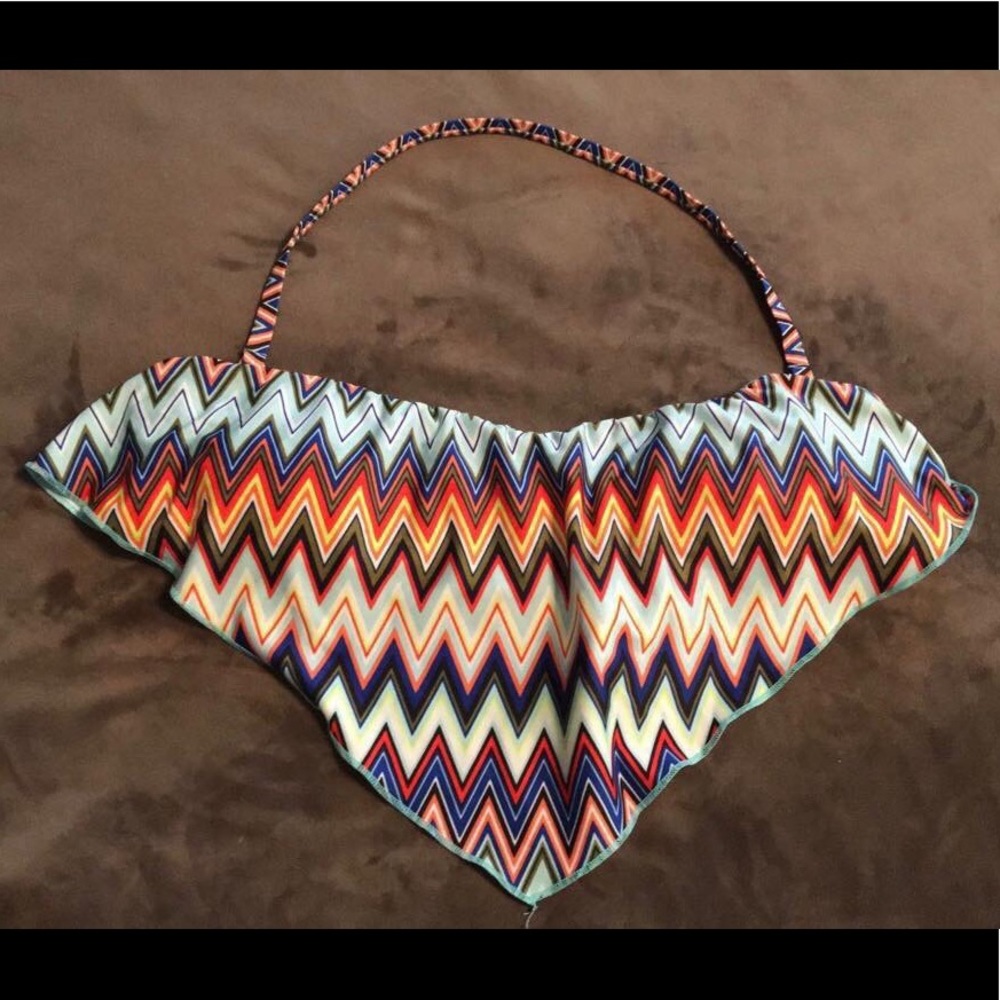 *SOLD* Gianni Bini Swim Top
